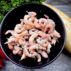 Grijze gepelde garnalen